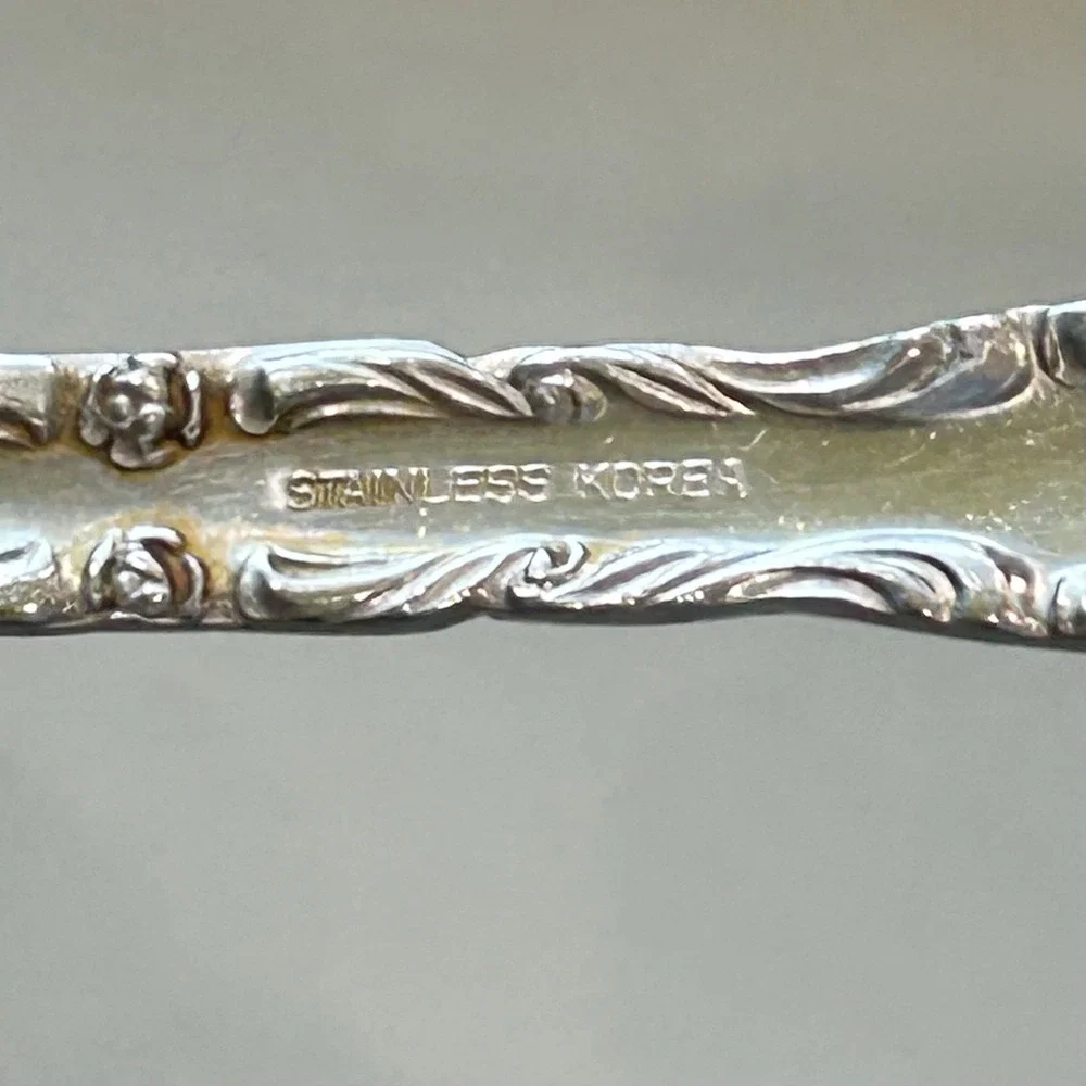 Dinner Fork Gigi International Silver IS Stainless Deluxe Glossy Floral‎ Korea